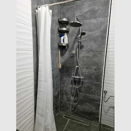 Twinart 2 Adjacent Recent Hosting Up To 8 Guests For Work And Living Belgrade