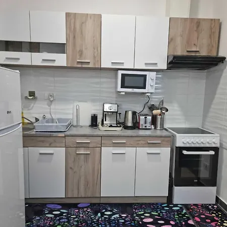 Twinart 2 Adjacent Recent Hosting Up To 8 Guests For Work And Living